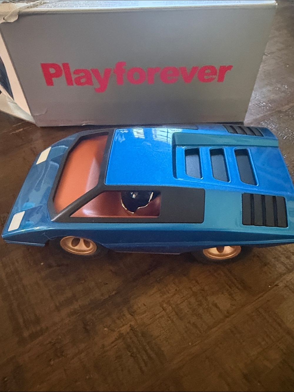 Playforever UFO l Car in Teal and Black - never played with. Box is ripped.